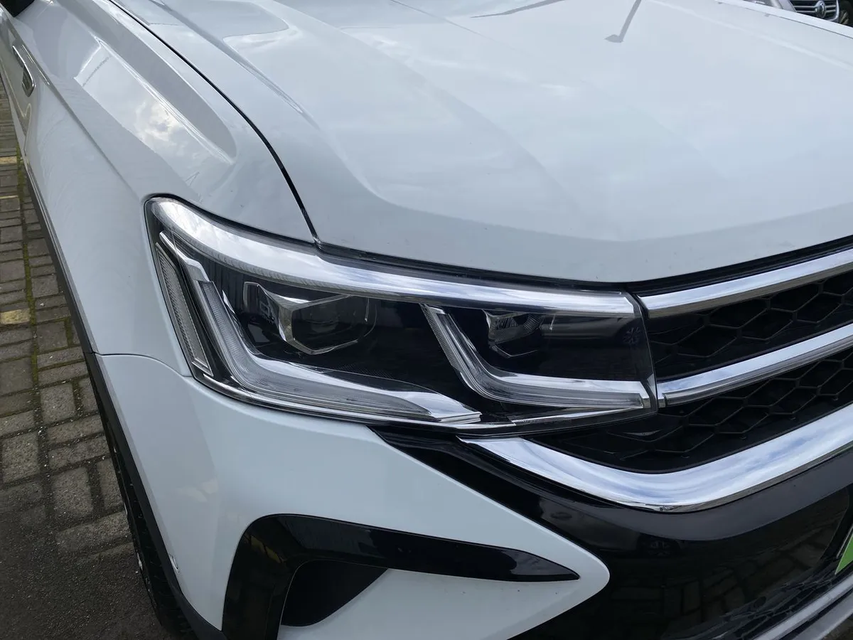 Volkswagen Taos 1.4 Tsi Highline 4x2 At 5p año 2024