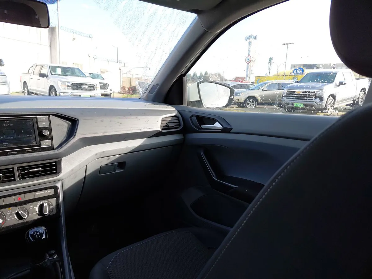 Volkswagen T-Cross 1.6 Msi Trendline 4x2 Mt5 5p año 2021