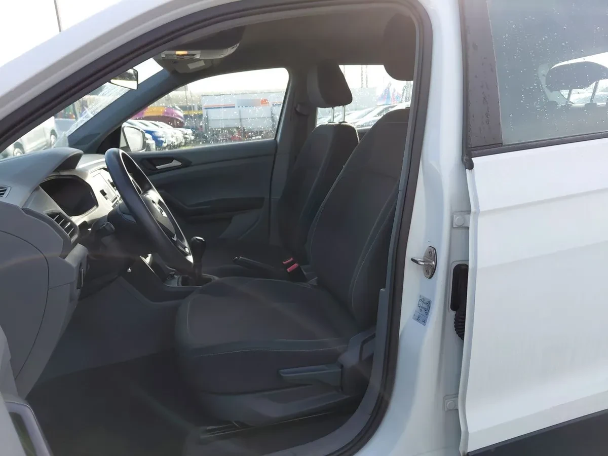 Volkswagen T-Cross 1.6 Msi Trendline 4x2 Mt5 5p año 2021