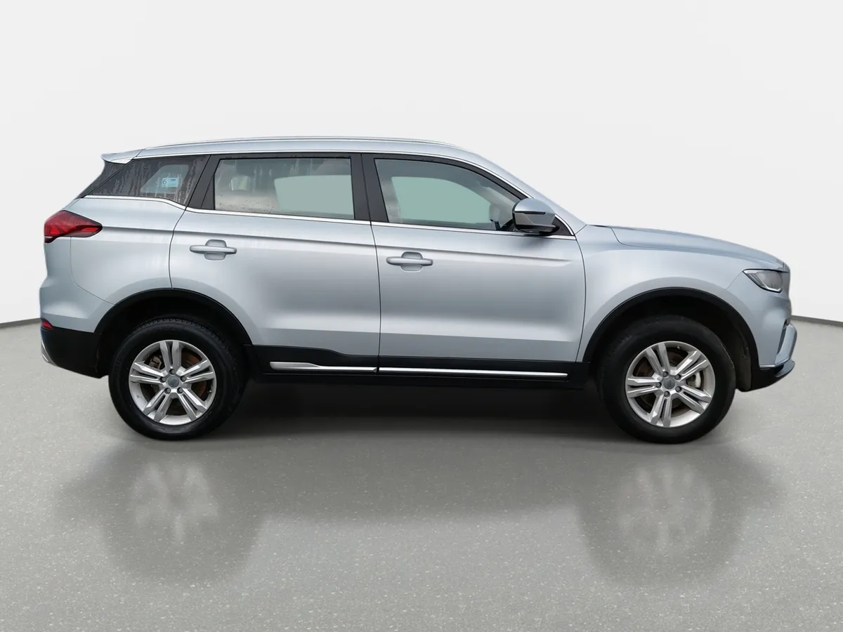 Geely Azkarra 1.5t Comfort 4x2 6at 5p año 2022