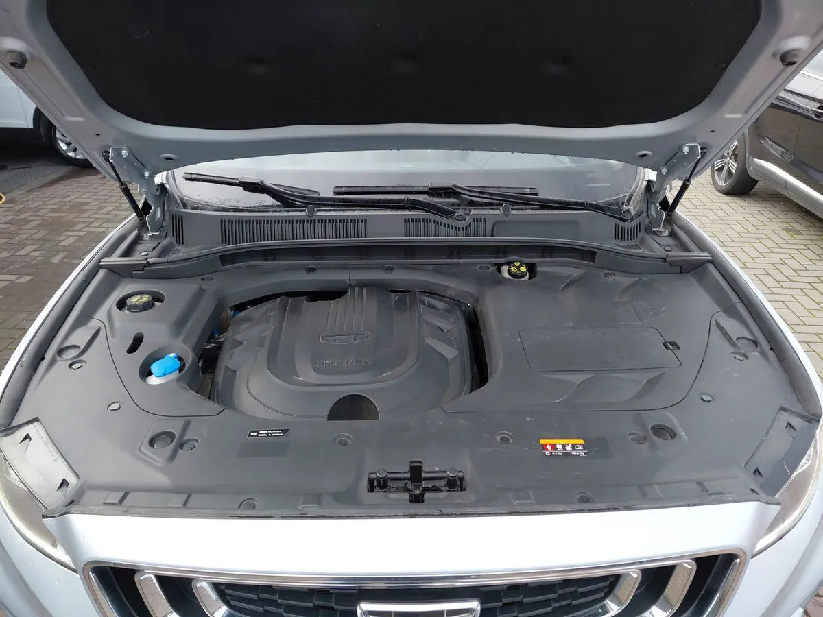 Geely Azkarra 1.5t Comfort 4x2 6at 5p año 2022