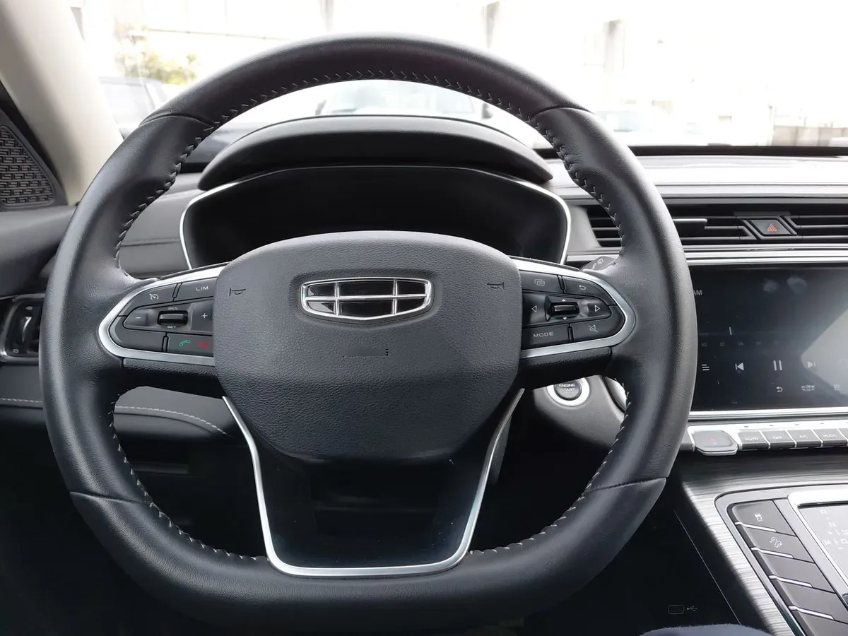 Geely Azkarra 1.5t Comfort 4x2 6at 5p año 2022