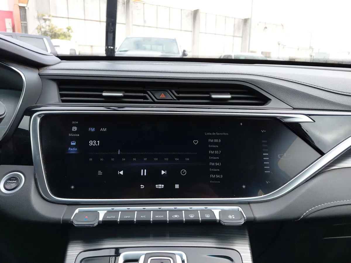 Geely Azkarra 1.5t Comfort 4x2 6at 5p año 2022