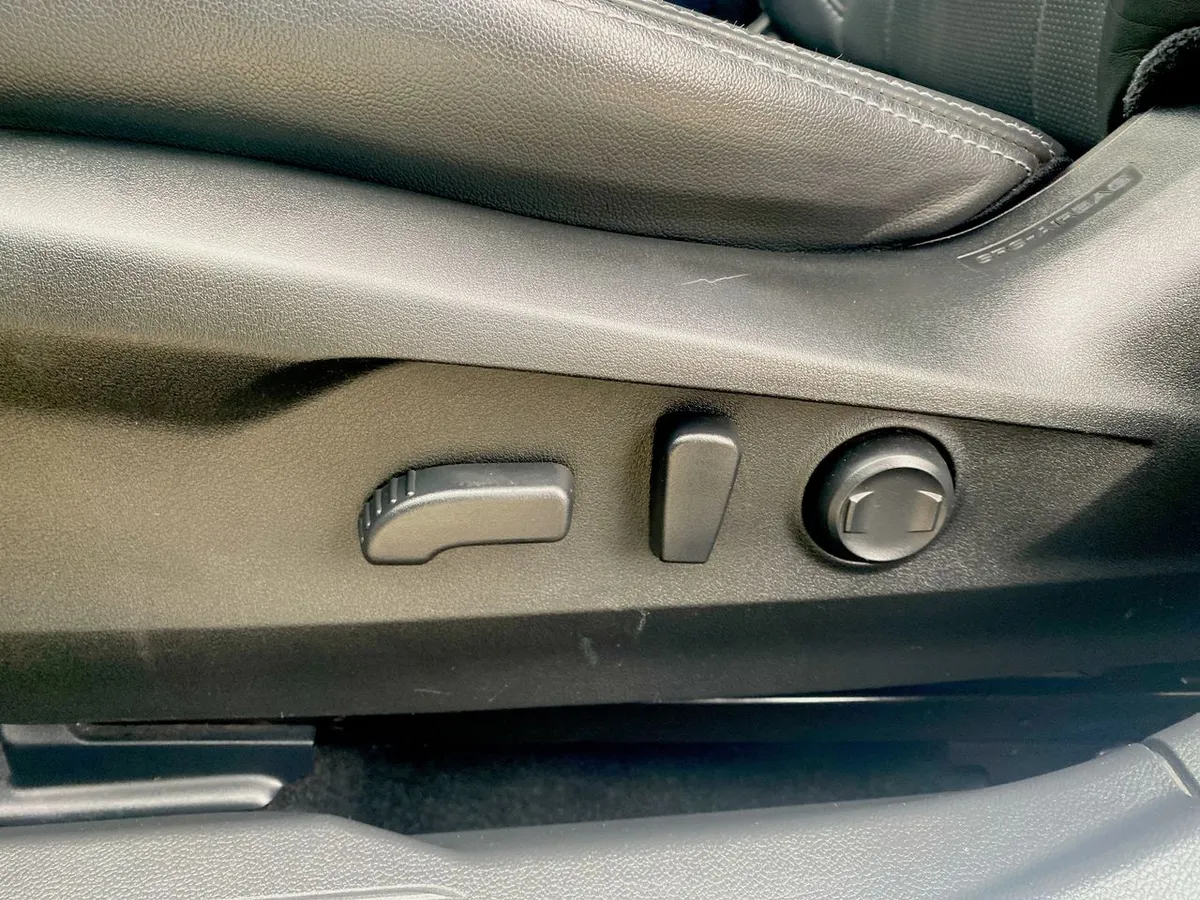 Subaru Outback 2.5i Touring Awd Cvt At 5p año 2022