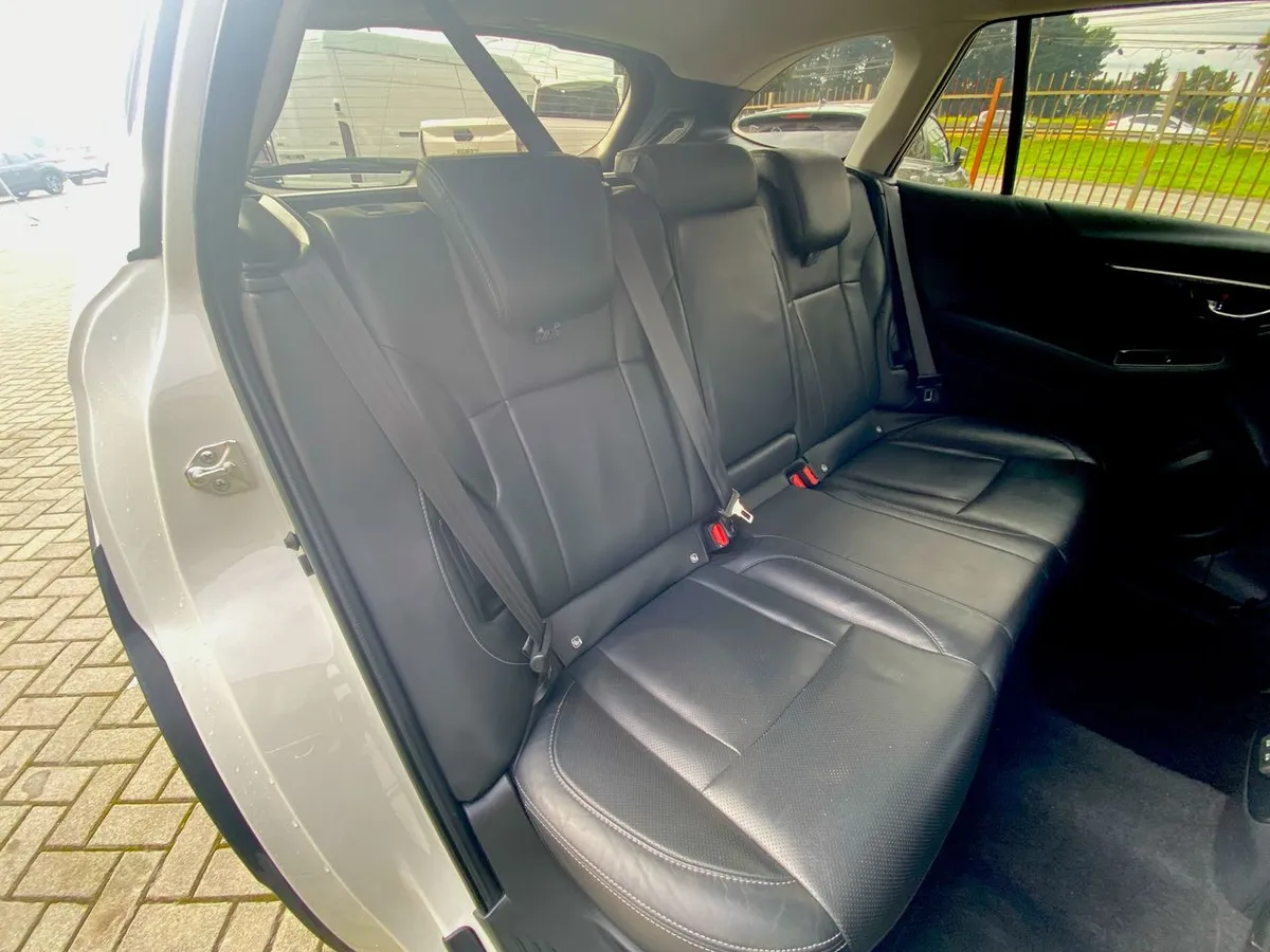 Subaru Outback 2.5i Touring Awd Cvt At 5p año 2022