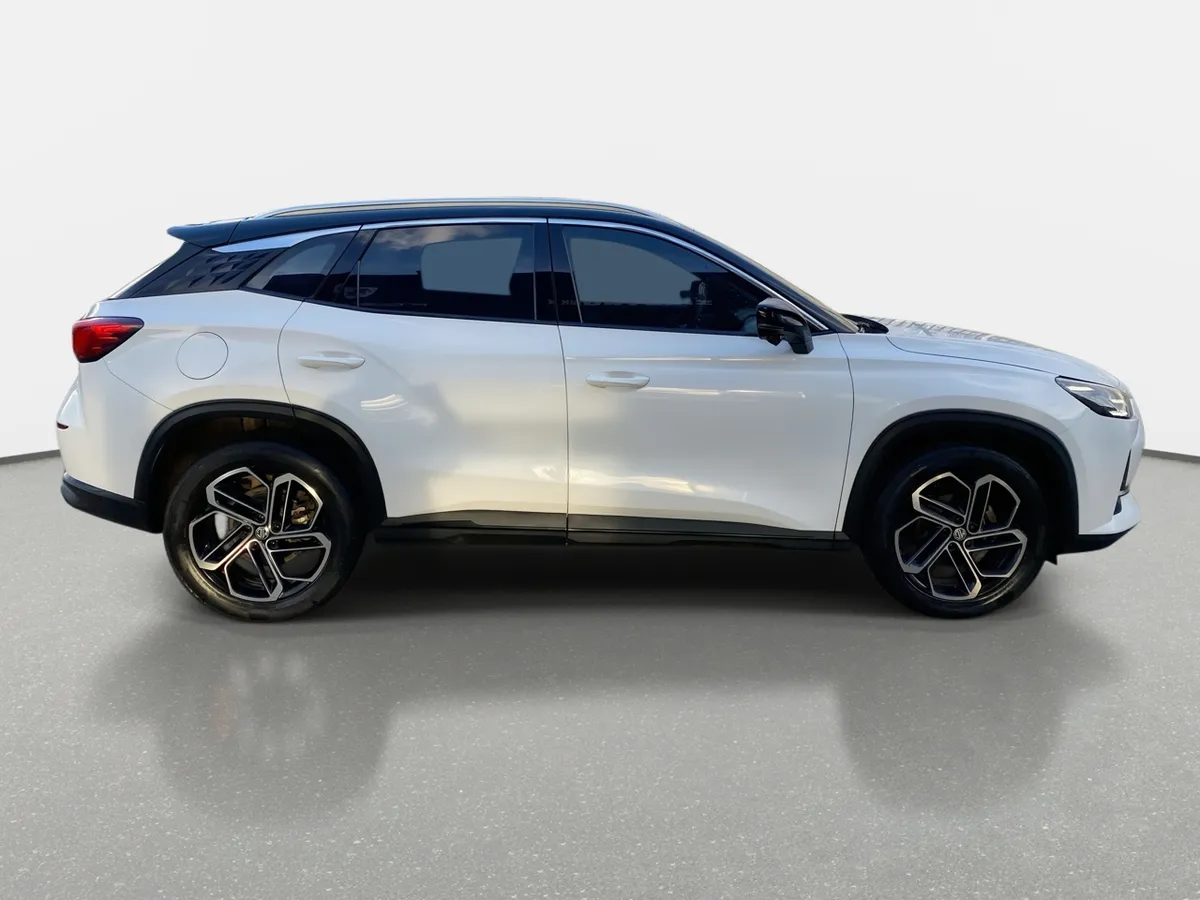 MG One 1.5t Dlx 4x2 Cvt At 5p año 2023