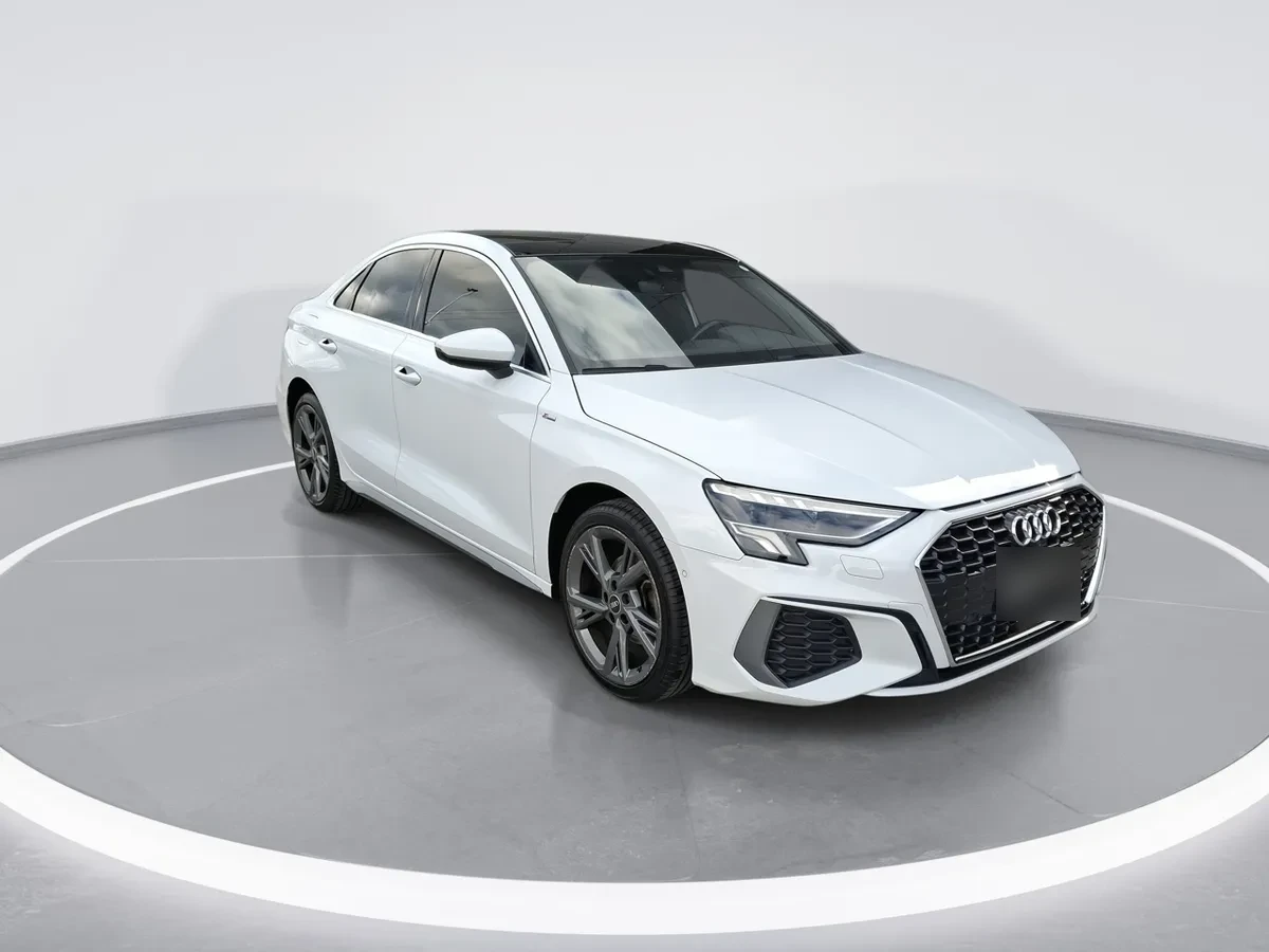 Audi A3 1.4 Tfsi 35 Sport 4x2 Sdn At 4p año 2024