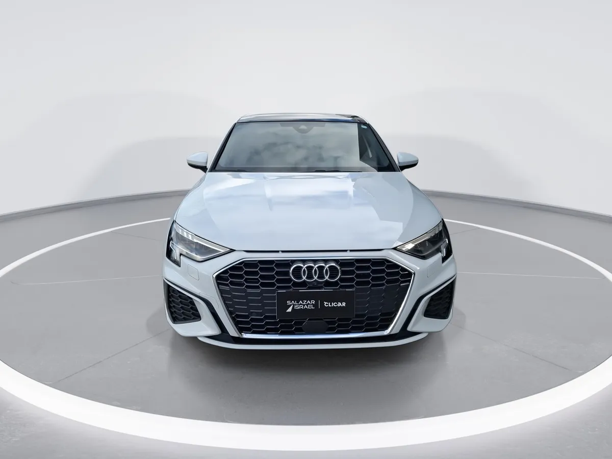 Audi A3 1.4 Tfsi 35 Sport 4x2 Sdn At 4p año 2024