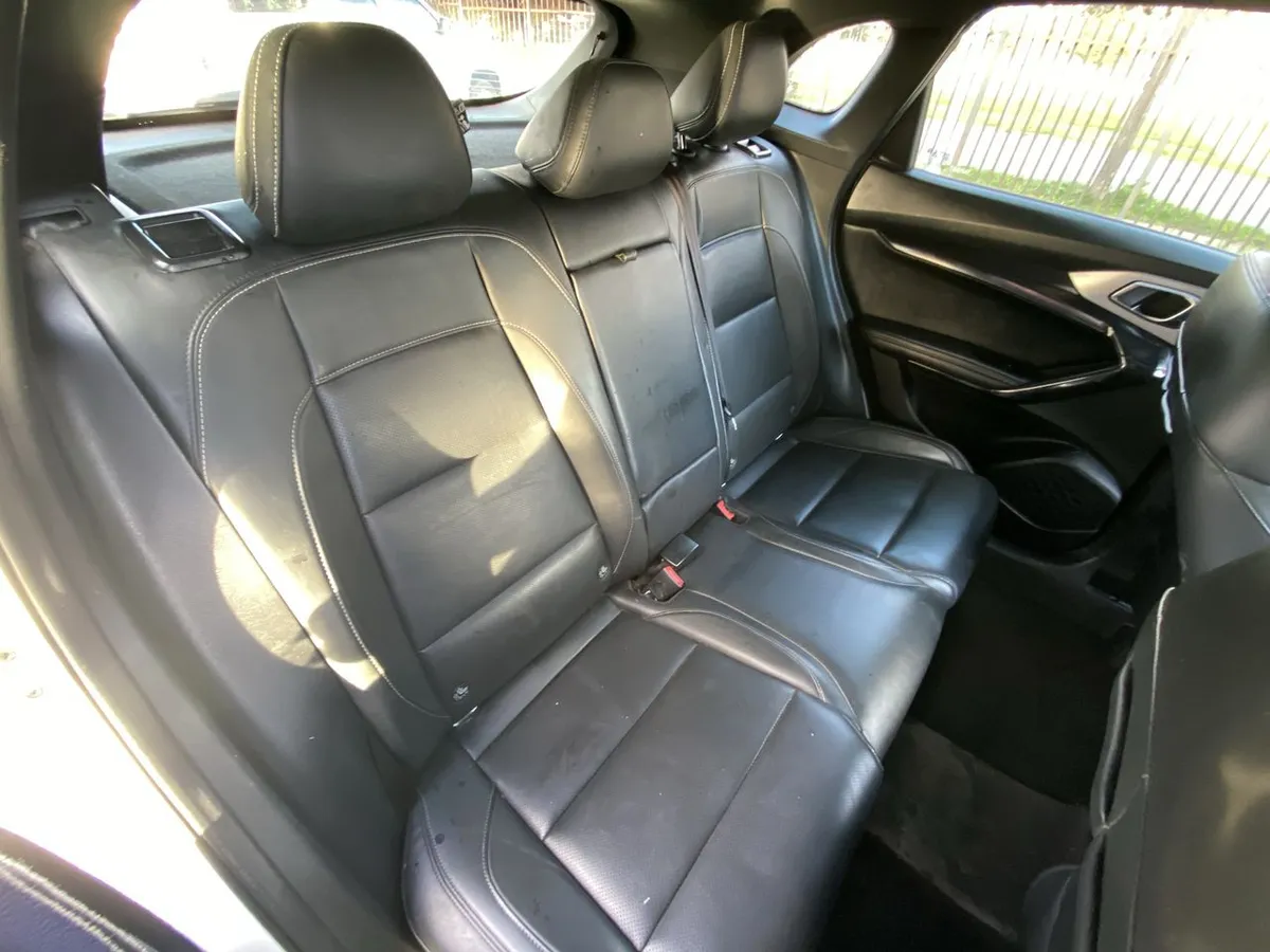 MG One 1.5t Dlx 4x2 Cvt At 5p año 2023