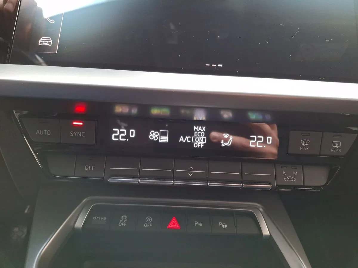 Audi A3 1.4 Tfsi 35 Sport 4x2 Sdn At 4p año 2024