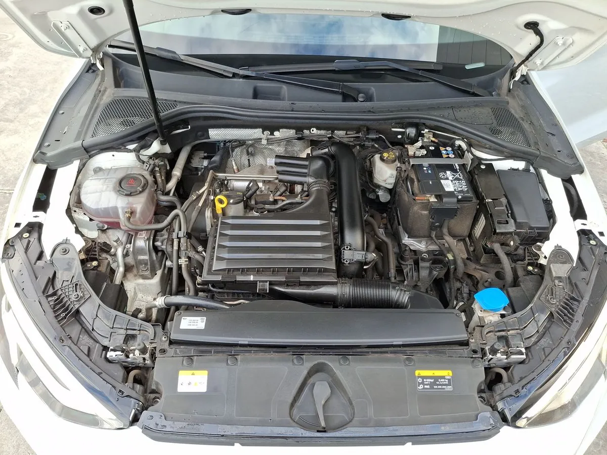 Audi A3 1.4 Tfsi 35 Sport 4x2 Sdn At 4p año 2024