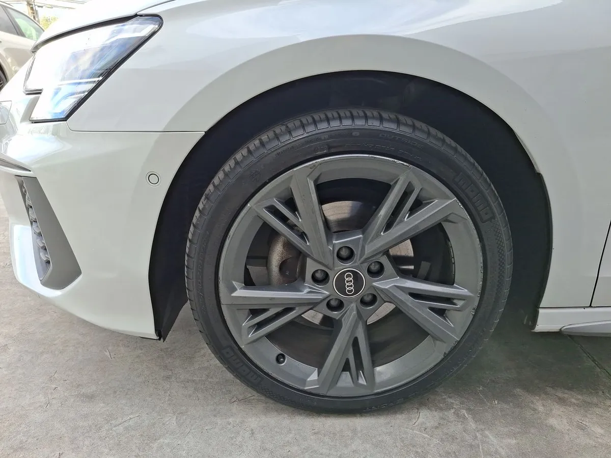 Audi A3 1.4 Tfsi 35 Sport 4x2 Sdn At 4p año 2024