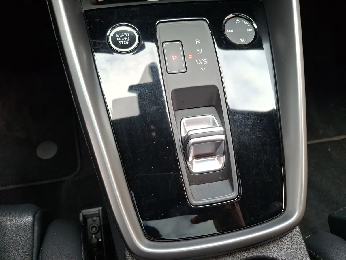 Audi A3 1.4 Tfsi 35 Sport 4x2 Sdn At 4p año 2024
