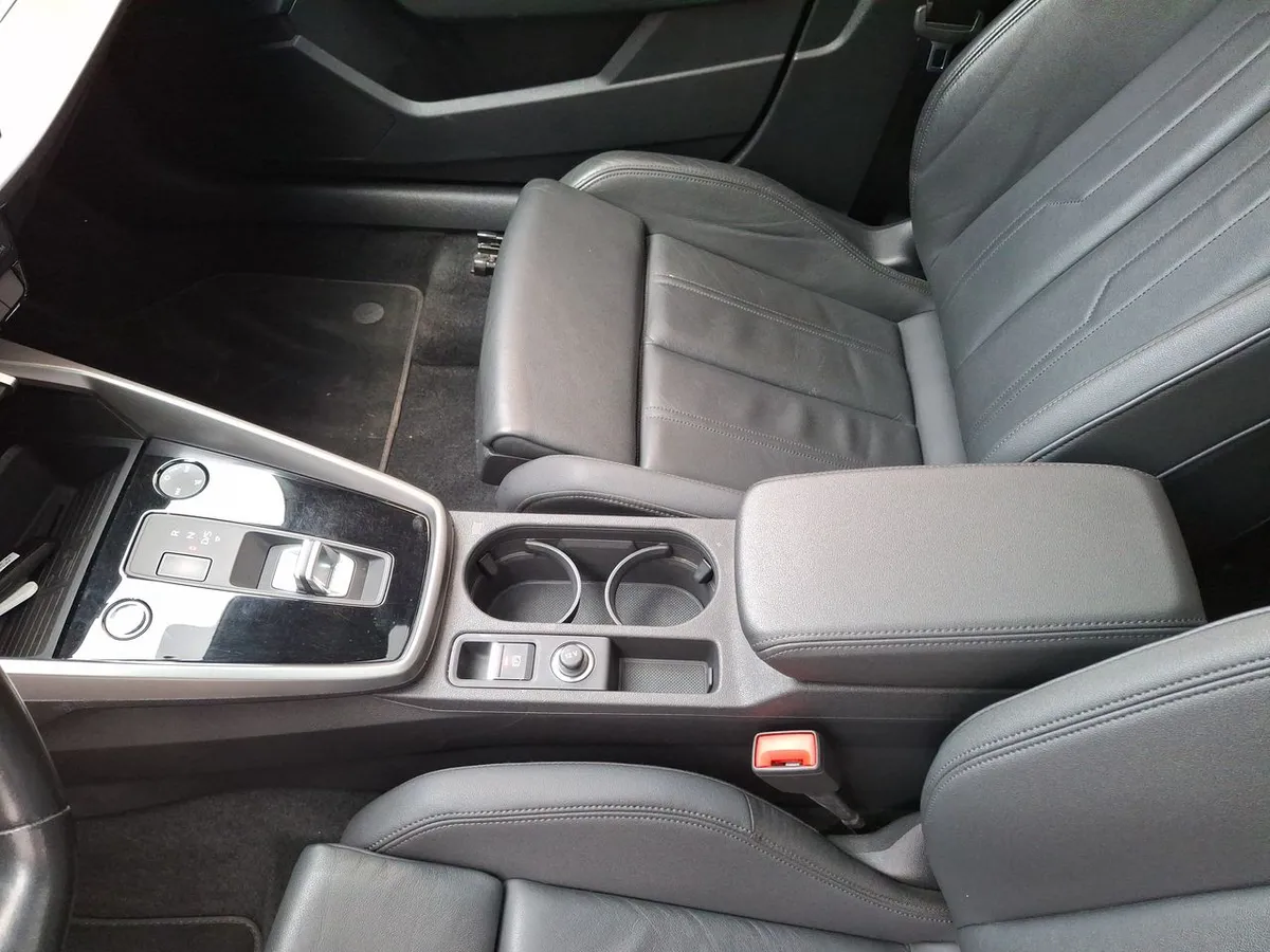 Audi A3 1.4 Tfsi 35 Sport 4x2 Sdn At 4p año 2024