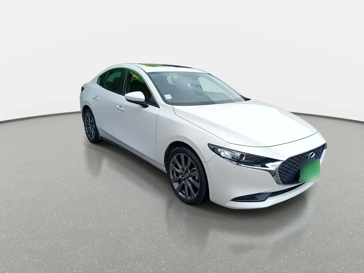 Mazda 3 2.0 V 4x2 Sdn 6at 4p año 2023