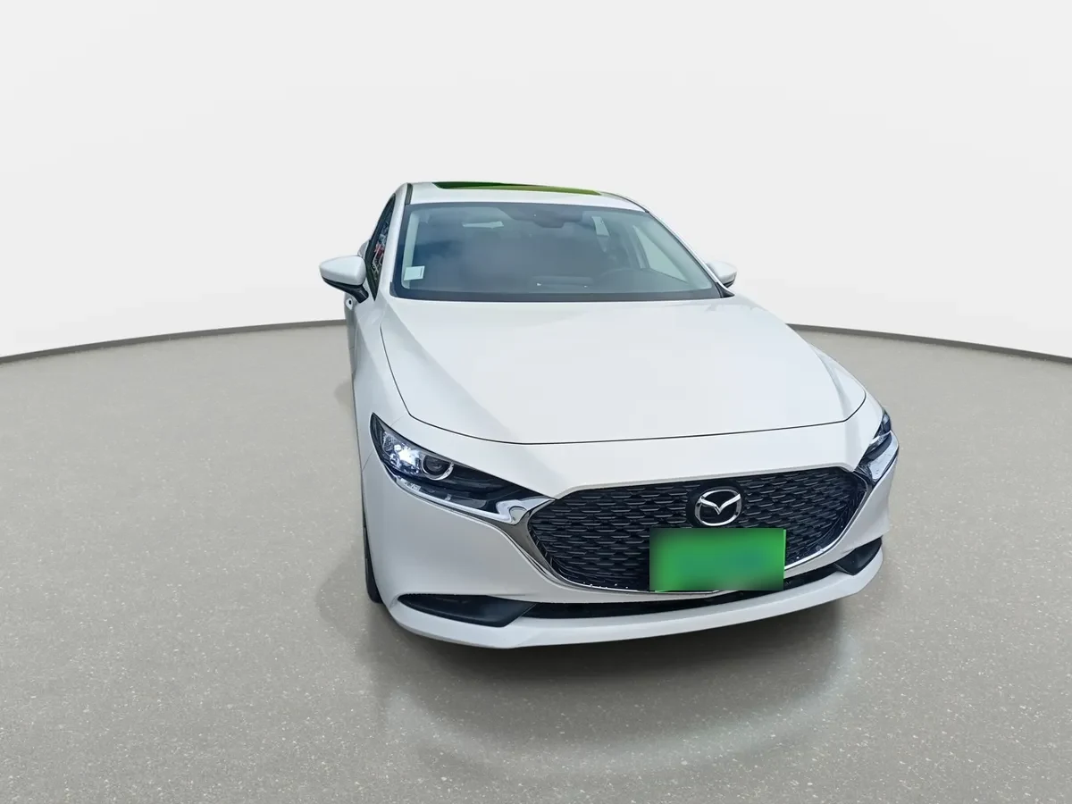 Mazda 3 2.0 V 4x2 Sdn 6at 4p año 2023