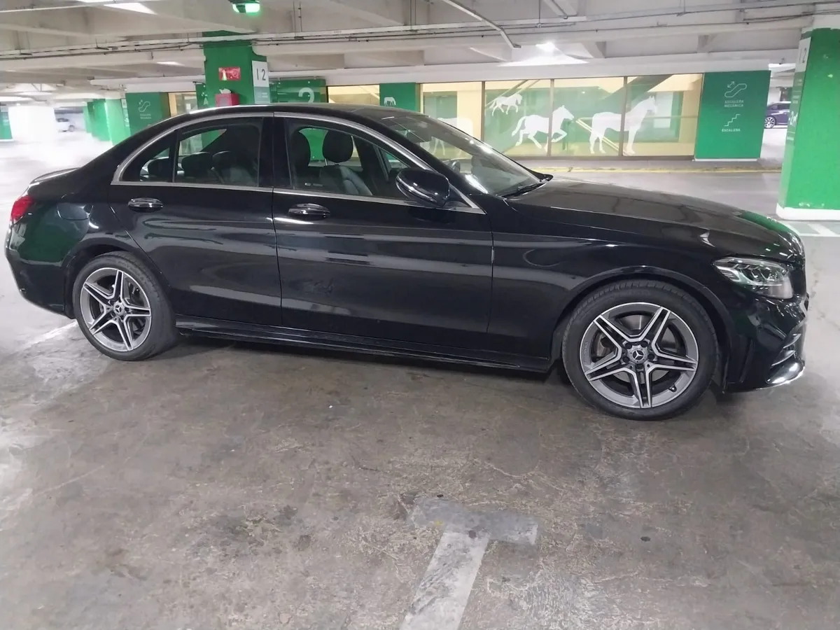 MERCEDES BENZ C300 Otra año 2022