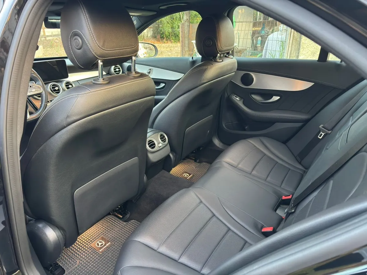 MERCEDES BENZ C300 Otra año 2022