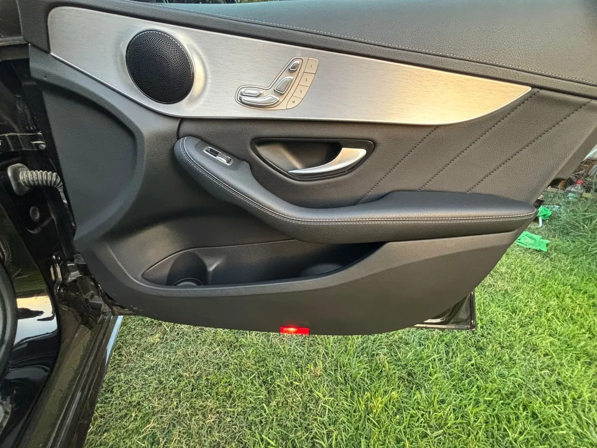 MERCEDES BENZ C300 Otra año 2022