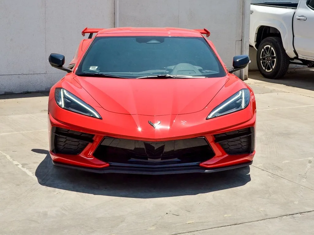 Chevrolet Corvette Stingray C8 V8 6.2 L año 2026