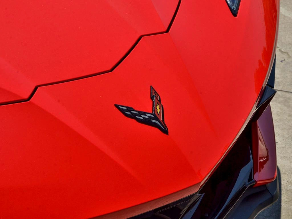 Chevrolet Corvette Stingray C8 V8 6.2 L año 2026