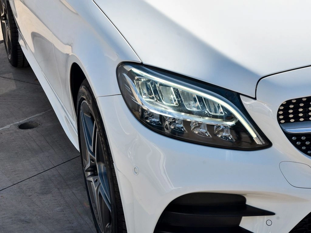 Mercedes-Benz C 300 2.0 T año 2021