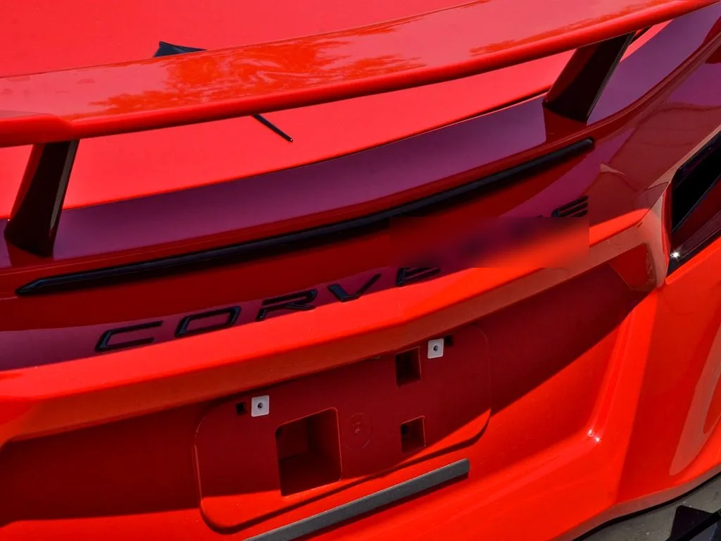 Chevrolet Corvette Stingray C8 V8 6.2 L año 2026