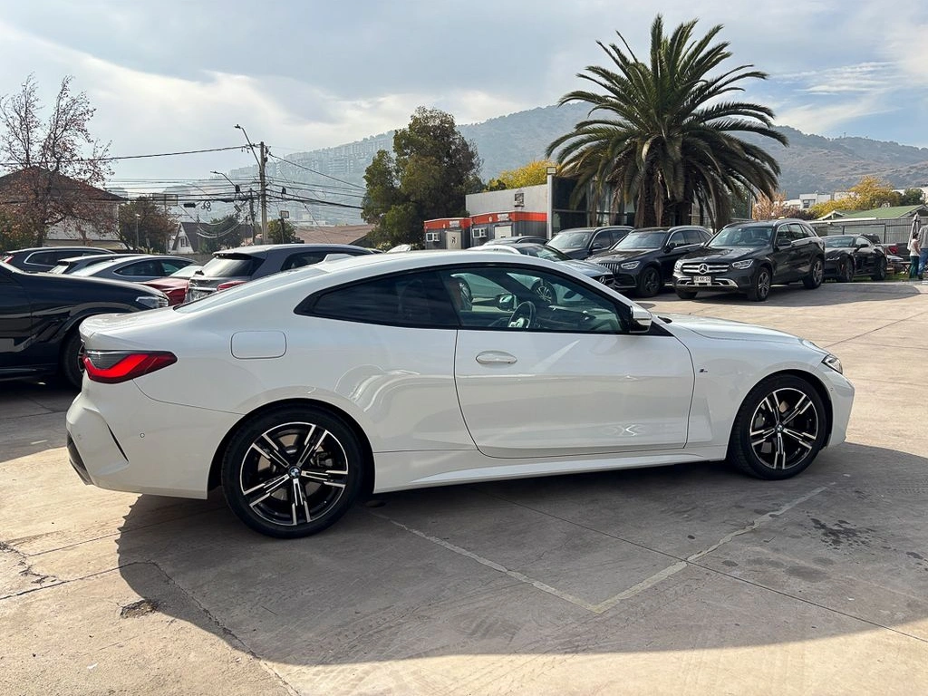 BMW 430 430i Coupé 2.0 año 2024
