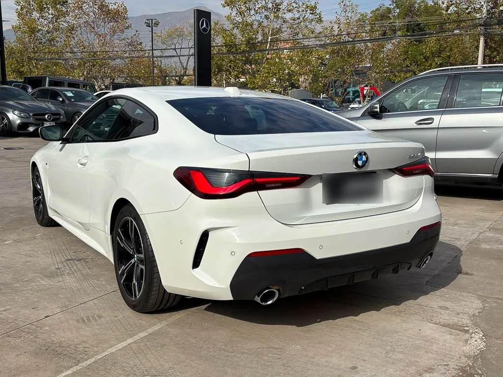 BMW 430 430i Coupé 2.0 año 2024