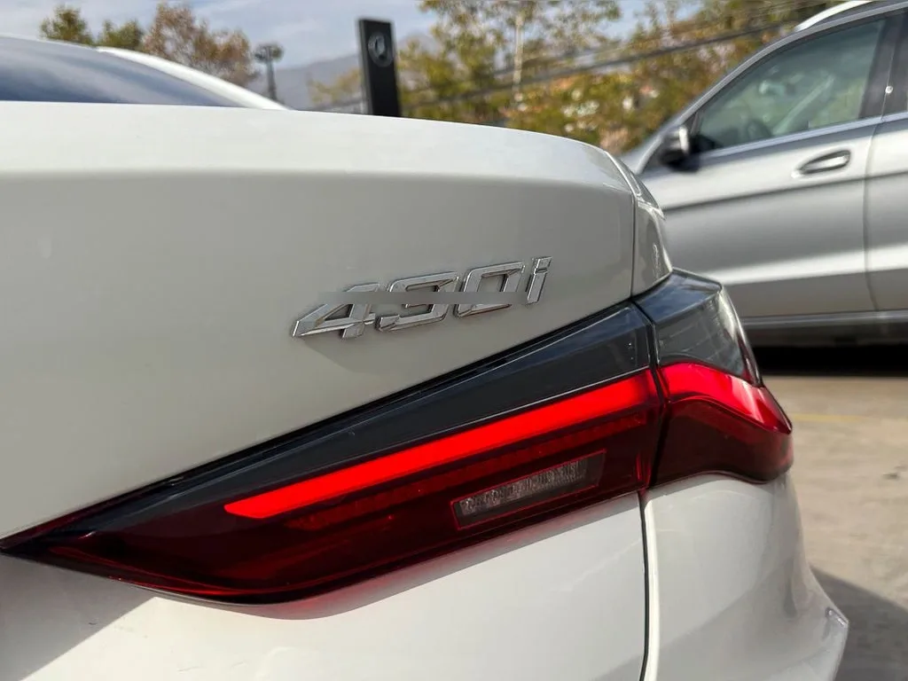 BMW 430 430i Coupé 2.0 año 2024