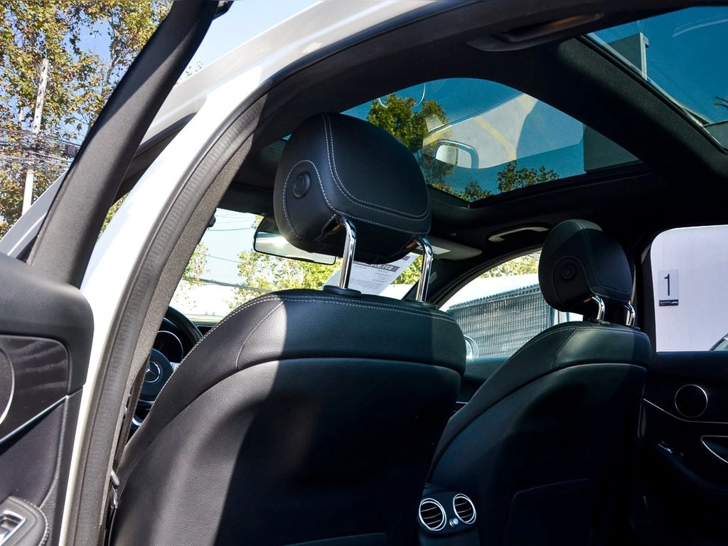 Mercedes-Benz C 300 2.0 T año 2021