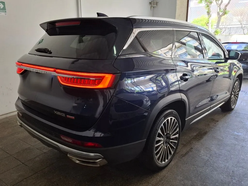 Jetour X90 Plus 2.0 At año 2024