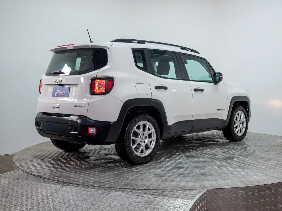 Jeep Renegade 1.8 Sport Lx Mt año 2023