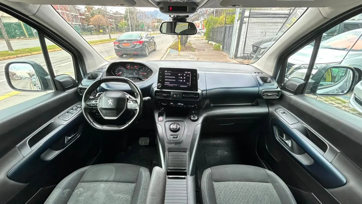 Peugeot Rifter Puretech 130 1.2 Aut año 2022
