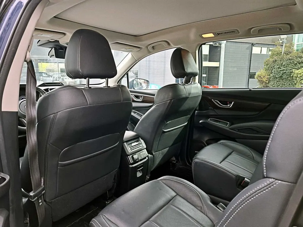 Subaru Evoltis Touring año 2025