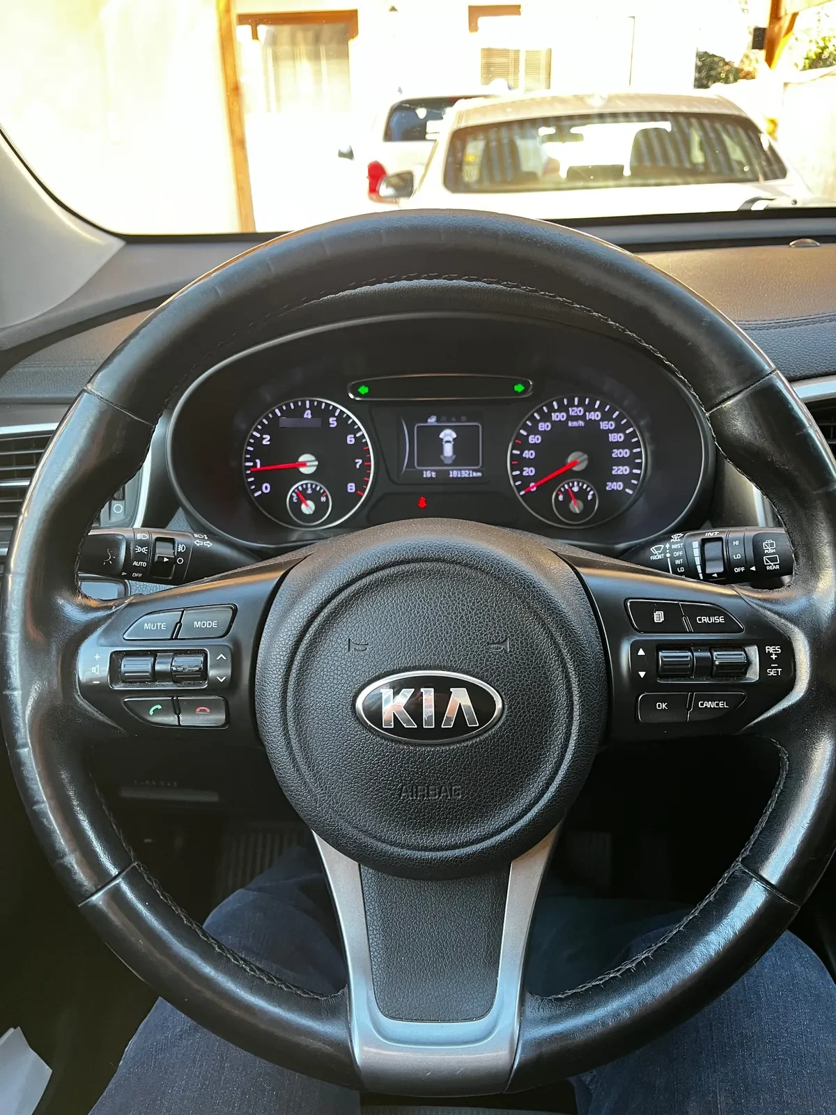 KIA MOTORS SORENTO Sorento Ex 2.4l Gsl 6at 4x2 6ab año 2017
