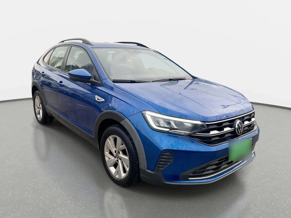 Volkswagen Nivus 1.0 Tsi Comfortline 4x2 At 5p año 2023