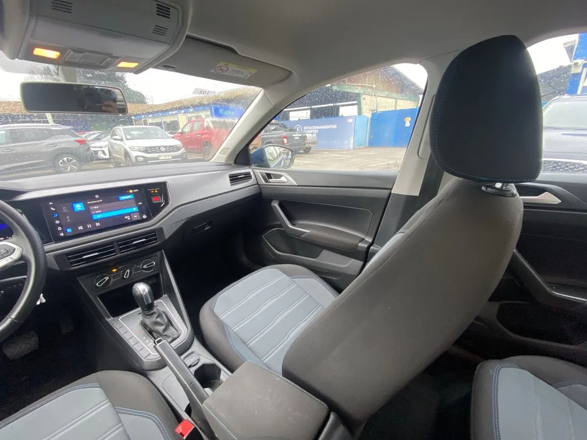 Volkswagen Nivus 1.0 Tsi Comfortline 4x2 At 5p año 2023