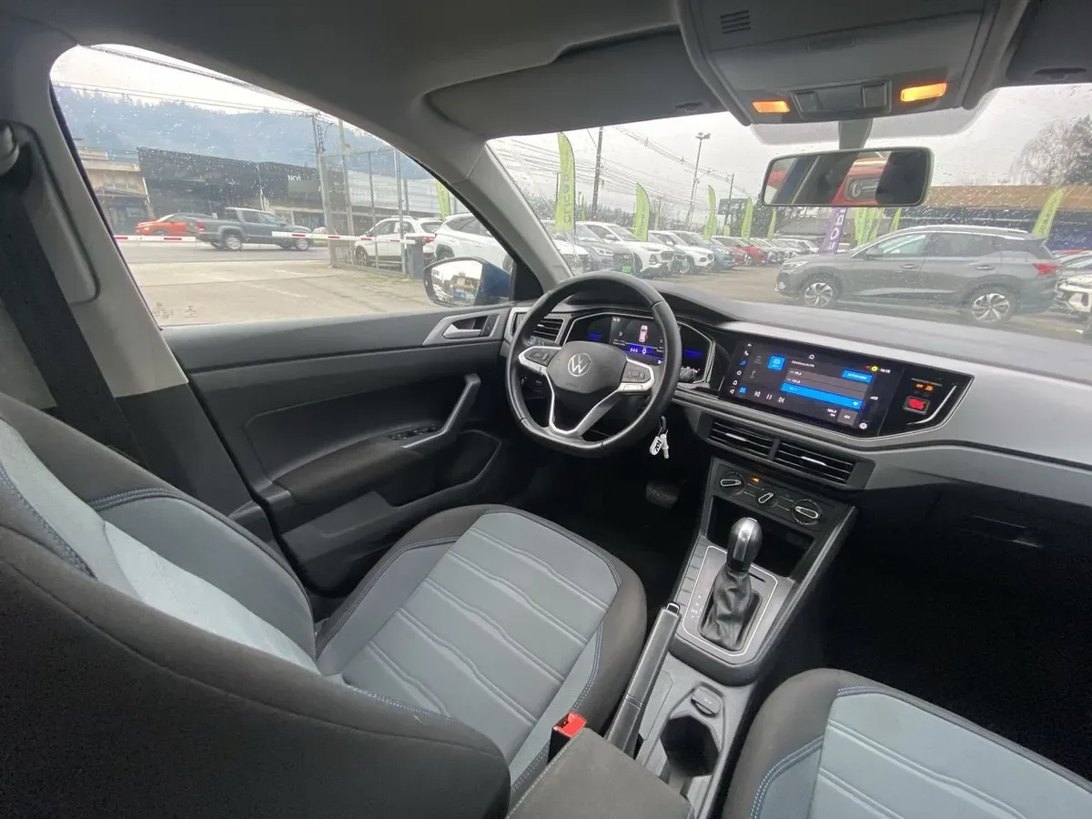 Volkswagen Nivus 1.0 Tsi Comfortline 4x2 At 5p año 2023