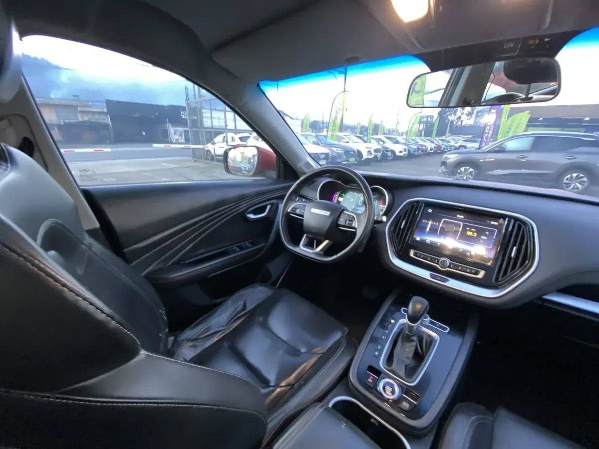 Jetour X70 1.5t Glx 4x2 At 5p año 2023