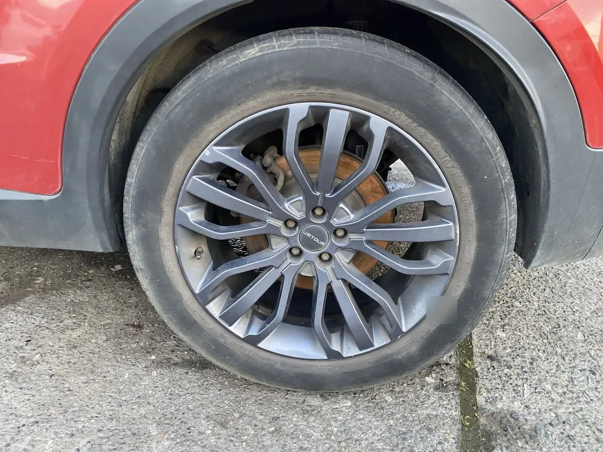 Jetour X70 1.5t Glx 4x2 At 5p año 2023