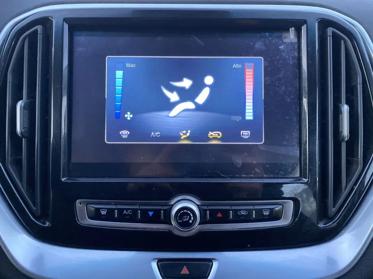 Jetour X70 1.5t Glx 4x2 At 5p año 2023