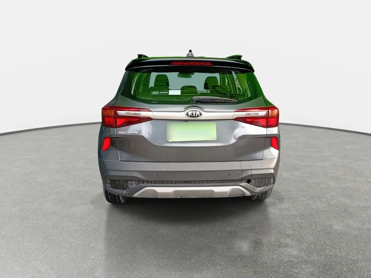 Kia Seltos 1.6 Ex 4x2 6mt 5p año 2021