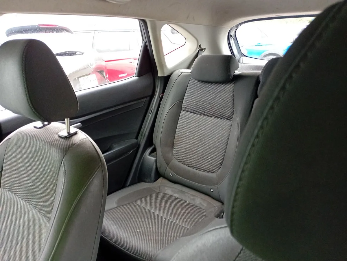 Kia Seltos 1.6 Ex 4x2 6mt 5p año 2021
