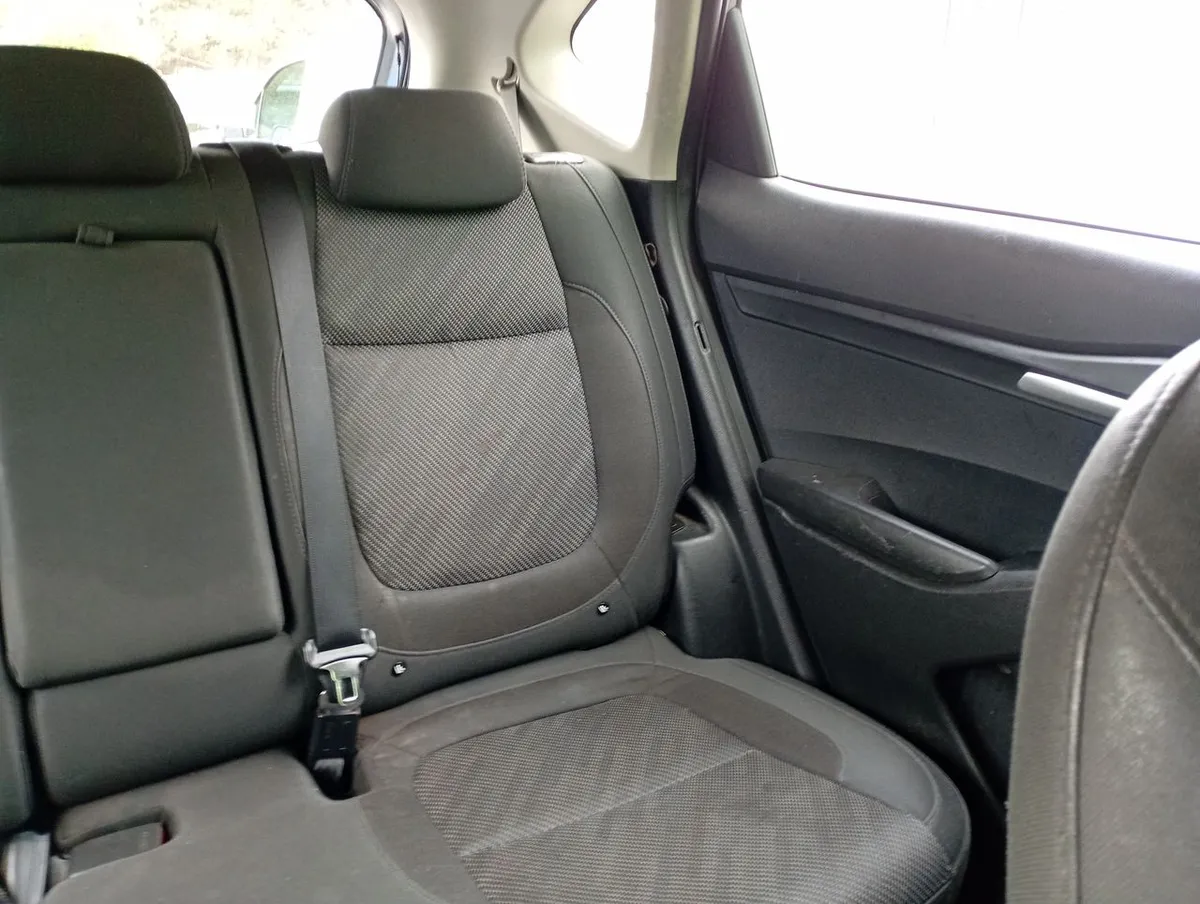 Kia Seltos 1.6 Ex 4x2 6mt 5p año 2021