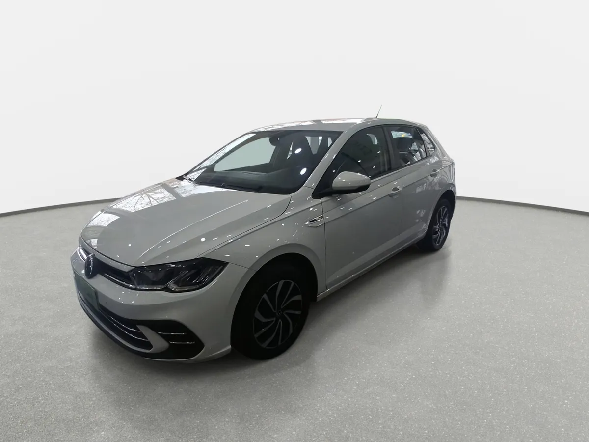 Volkswagen Polo 1.0t Highline 4x2 At6 5p año 2025