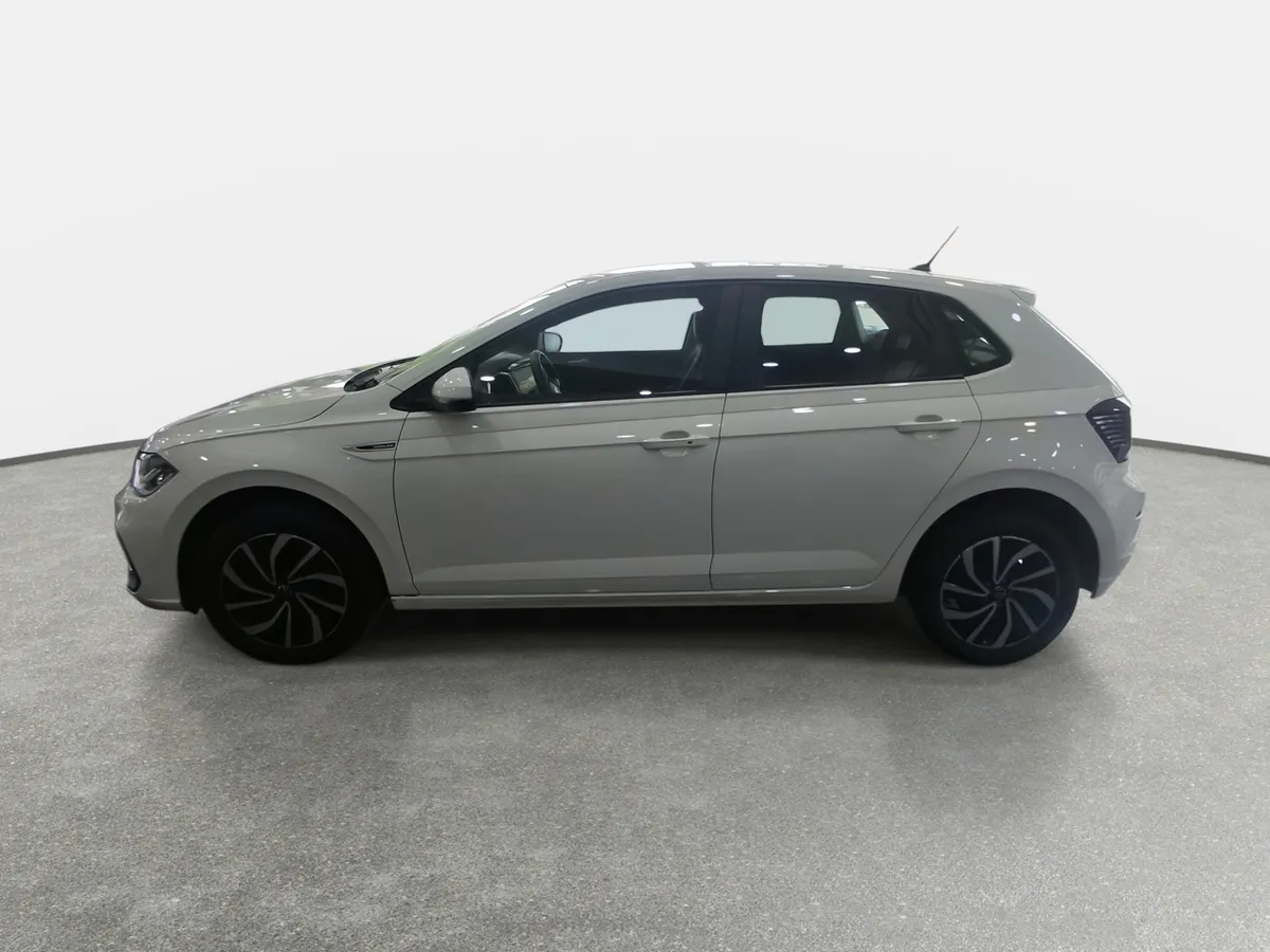 Volkswagen Polo 1.0t Highline 4x2 At6 5p año 2025