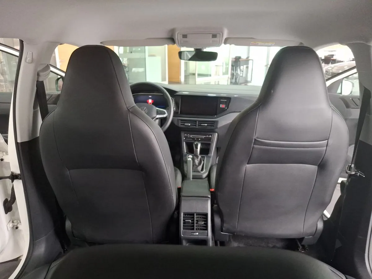 Volkswagen Polo 1.0t Highline 4x2 At6 5p año 2025