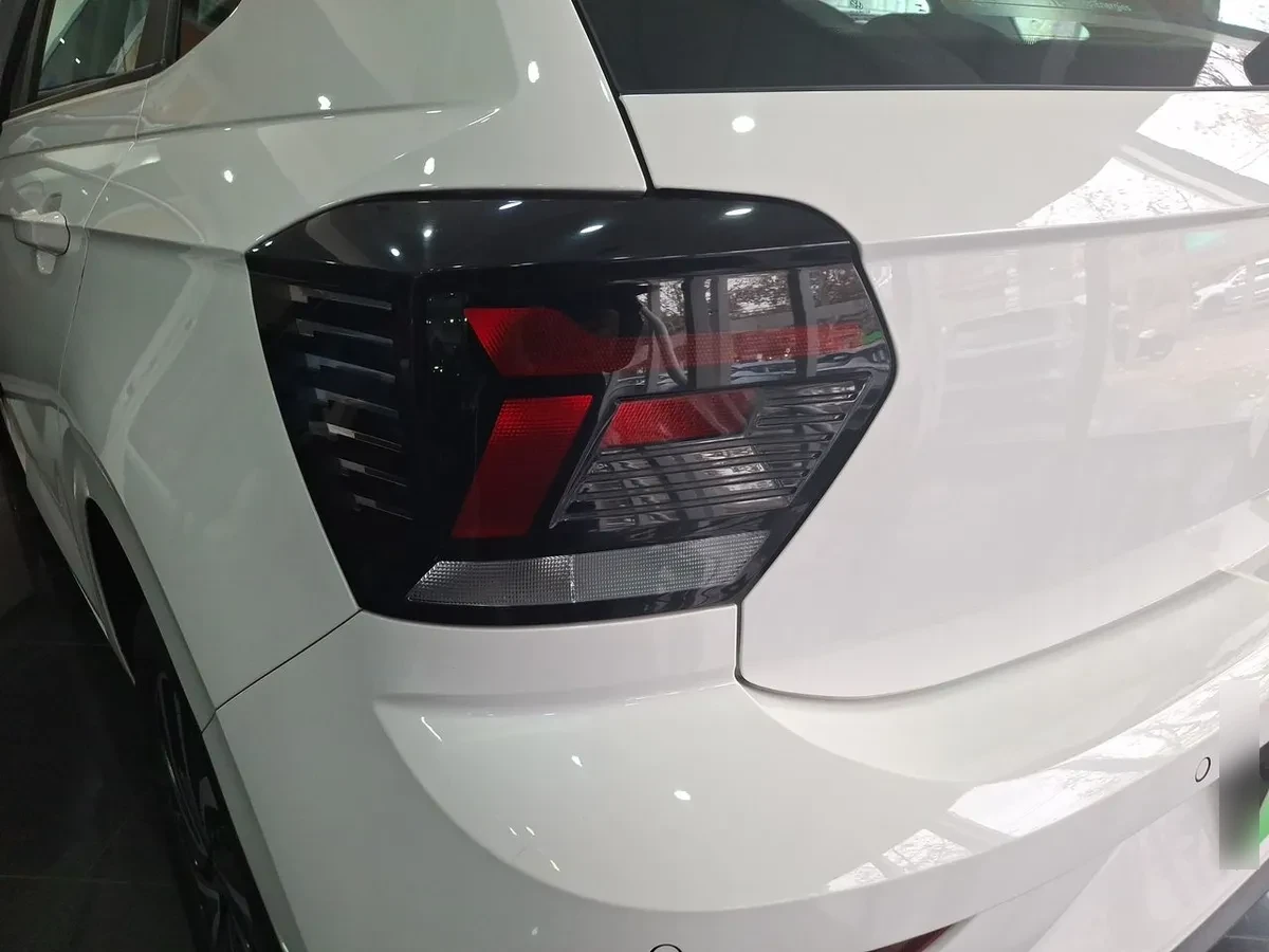 Volkswagen Polo 1.0t Highline 4x2 At6 5p año 2025