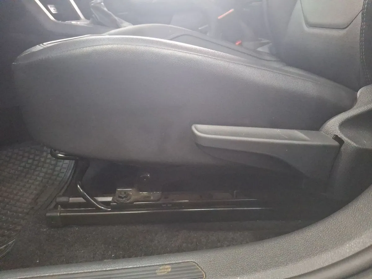 Volkswagen Polo 1.0t Highline 4x2 At6 5p año 2025